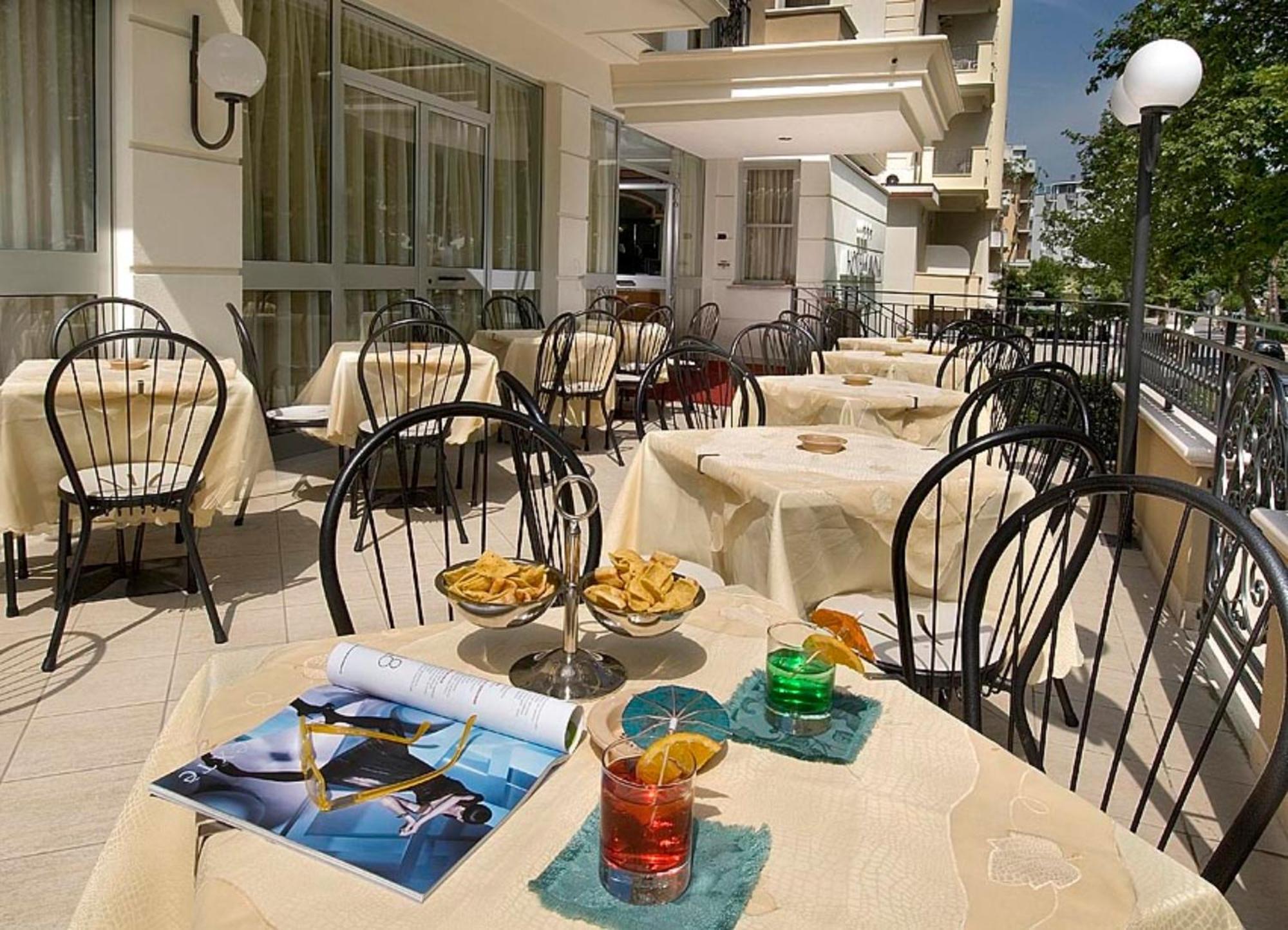 Hotel Savoia Cesenatico Exterior photo